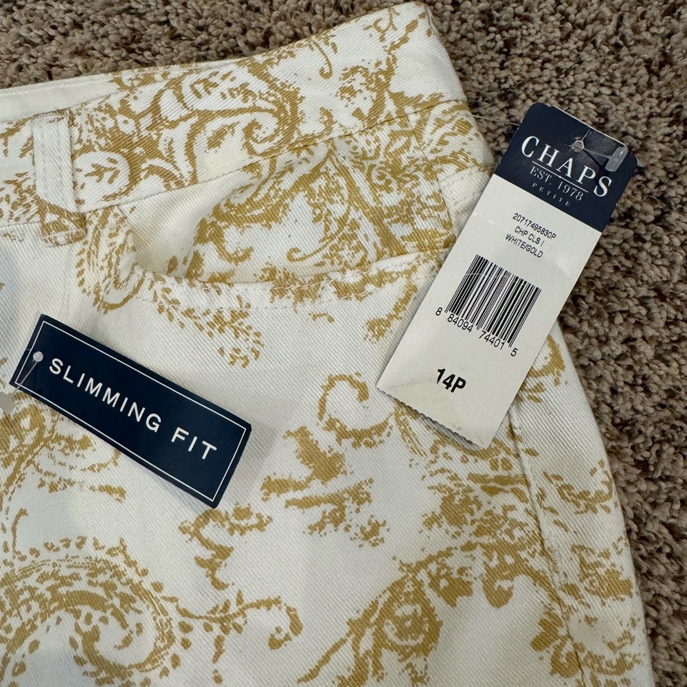 Chaps beige and gold capris size 14P - Picture 2 of 6